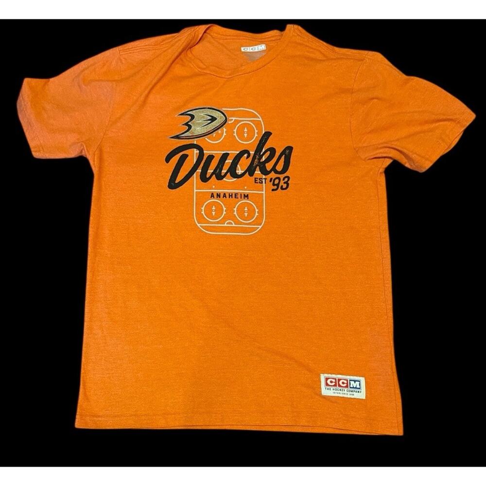 Anaheim Ducks NHL hockey t-shirt‎ ccm size medium Orange